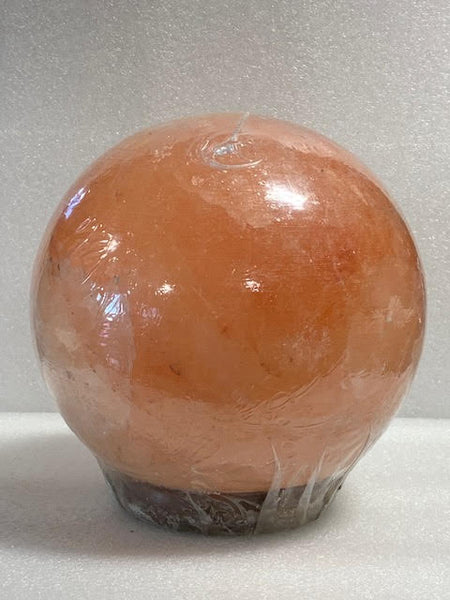 https://www.crystalrockproducts.com/cdn/shop/products/spheresaltlamp_600x600.jpg?v=1607210496